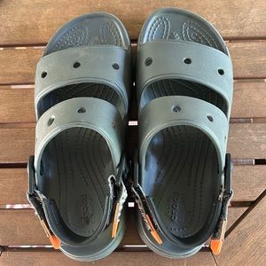 Crocs All Terrain sandals M4/W6. Equivalent to Crocs Junior size 3.